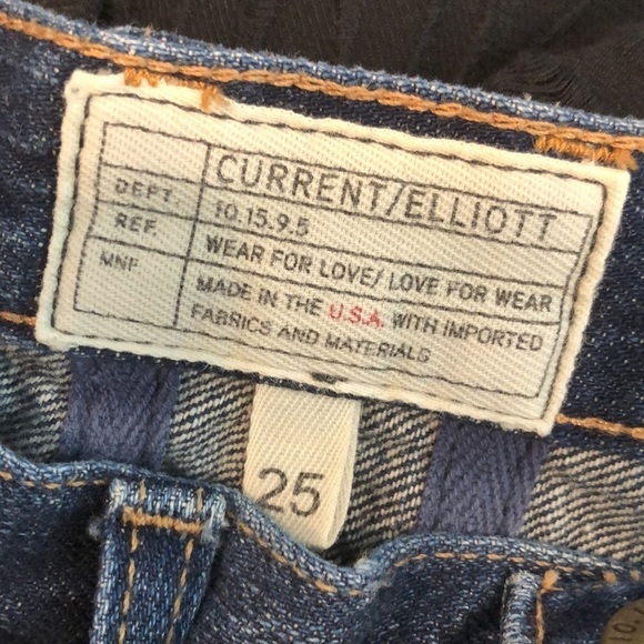 Current/Elliott The Boyfriend Short in Loved 25 - Picture 6 of 7